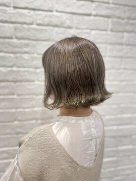 ヘアーズ ドレッサー(HAIR'S DRESSER.) 切りっぱなしボブ