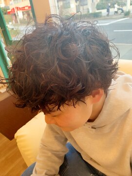 クーラクール(coeur a coeur.) クルクルカーリーなスパイラルパーマ！