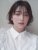 レジュアル(RESSUAL)&nbsp;グレージュ　大人かわいい　フェザーバング　マッシュショート