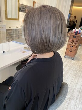 リュクスフォーヘアー(LUXE.for.hair) うるツヤ/シアーグレージュ/大人かわいい/ショートボブ