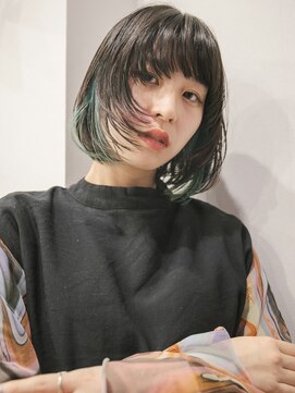 ラパンセヴェール(LA PENSEE VERT) イヤリングカラー/インナーカラー/顔まわりカット 担当 中野絢斗