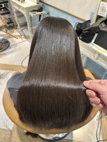 ロンドルーチェ 心斎橋(Lond luce)&nbsp;ダークアッシュ/ミディアムレイヤーカット［髪質改善/縮毛矯正］