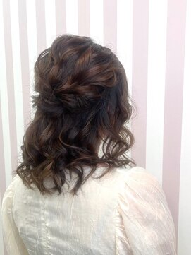 ゴート アミティ(G.O.A.T AMITY) ガーリースタイル/心斎橋/ヘアメ/セットサロン