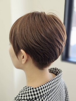 アルティスタ(Artista)の写真/【北四番丁】40代からのショートは「骨格プロデュース」で。横顔まで美しく、あなただけの洗練シルエットを