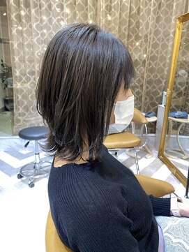 ロンドアベニール 北千住(Lond avenir) 外ハネミディアムレイヤー☆ダークグレー　西田大樹