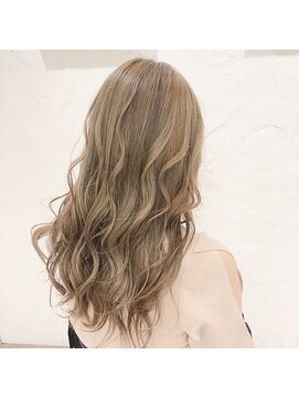 アロマ ヘアルーム 池袋店(AROMA hair room) ルミエールジンジャー大人可愛い20代30代ゆる巻きロング/池袋