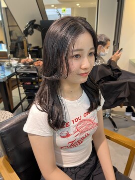 トレス(TRESS) レイヤーボブ　外ハネボブ　顔まわりカット