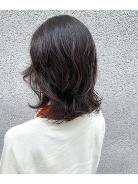 マノハル(MANOHARU) くびれミディアム 伸ばしかけ くせ毛をいかしたゆるパーマ