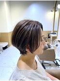 白髪ぼかしハイライト＋ショートヘア