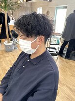 スカイ(SKY)&nbsp;ツイスパ/波巻き/眉毛/バーバー/ニュアンスパーマ/ブリーチ