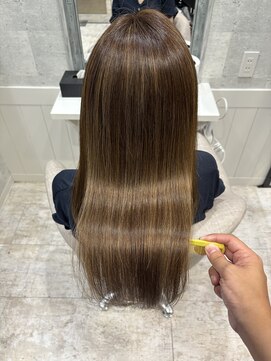 イーズ バイ インス(Yeeee.s by INCE) 白髪ぼかし/脱白髪染め/脱白髪染めハイライト/透明感