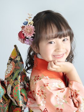 ヘアーサロン ラフリジー(Loufreasy) 七五三7歳振袖編み下ろしサイドヘアアレンジ/卒業式袴/代々木