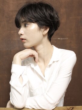 シアンデルカ(CYANDELUCCA) 大人のショートヘア