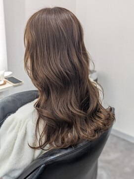 リファインメント(refinement) ツルンとオリーブベージュ