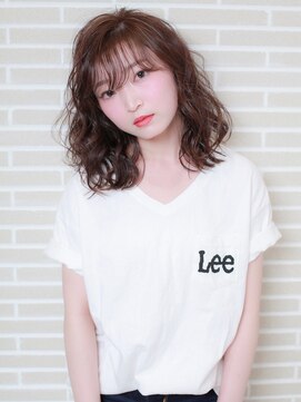 Aラインミディアム×カーリースタイル