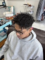 キューカンバー(CUCUMBER)&nbsp;ショートツイストスパイラルパーマ　メンズ