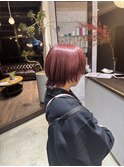 ピンクレッド/ウルフ/ボブ/ツヤ髪