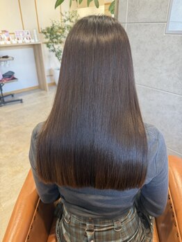 パウダーヘアー ルミニティ(powder hair luminity)の写真/「ストレートをかけるだけ」はもう終わり！クセやうねりを味方に理想の艶髪へ＊感動の指通りをご体感下さい