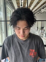 ホワイト(WHITE)&nbsp;センターパート ツイストスパイラル