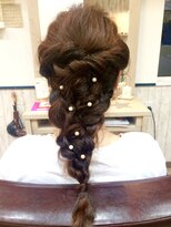 メルア(Merua)&nbsp;四つ編み☆お呼ばれヘアーアレンジ