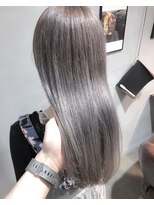 ジーナ(XENA)&nbsp;ホワイトグレージュ