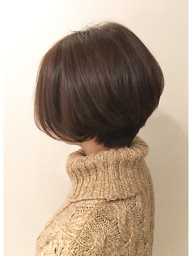 ステラ(STeLLa) 【京橋　白髪染め】小顔効果も期待できる前下がりショートボブ