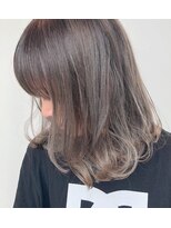 ヴィコロ(vicolo) シルバーアッシュ