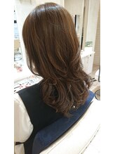 イルヘアーライラ(illu hair LILA)&nbsp;ロングレイヤー×アッシュグレー