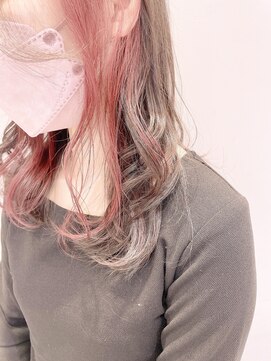 ネオリーブギンザ 銀座店(Neolive GINZA) イヤリングカラーでアクセント