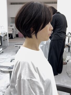 ビューブルー 亀戸錦糸町(VIEW BLUE) 美髪シアーカラーピンクブラウンショートカット切りっぱなしボブ