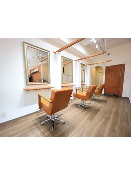 あなたの理想の大人キレイを見つけるお店♪数年先のヘアを見越し、丁寧なケアで美髪デザインを叶える◎