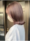 グレージュ切りっぱなしボブ前髪ありミニボブミルクティベージュ