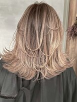 アポロ 横浜駅店(apollo)&nbsp;xバレイヤージュ/ホワイトグレージュ/レイヤーカット