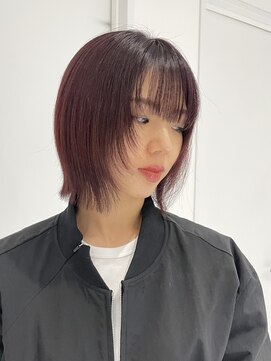 ヨロ 上野(YOLO) ハイライトカラーミルクティーベージュケアブリーチボブ