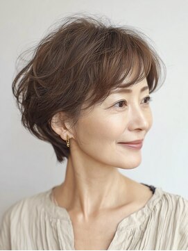 ハーツ(Heart's) 大人ショート 白髪ぼかし 脱白髪染め ハイライト40代50代60代