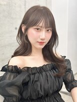 フォンズ(FONS)&nbsp;レイヤーカット　グレージュ　ミディアムレイヤー