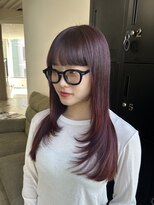 エムドットヘアーサロン(M. hair salon)&nbsp;深めのワインレッド×鎖骨下レイヤー
