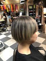 ミミック (mimic)&nbsp;アッシュミルクティーベージュ　ハイライトメッシュスタイル