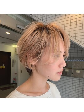 ヘアアンドスペース ベロン(hair&space velon) ピンクベージュショート