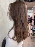 シアベージュ