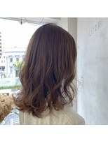 リジー(Litzy) 黄色みを抑えた潤艶透明感カラー