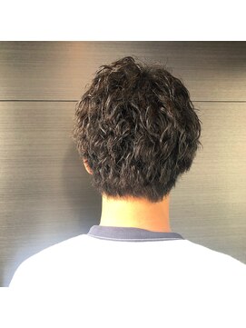 ディスイズバーバー(THIS IS BARBER) ネオツイストスパイラルパーマ  束感ツーブロック　【札幌】