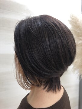 バースデイ 昭島店(Birthday) 脱白髪染めショートスタイル