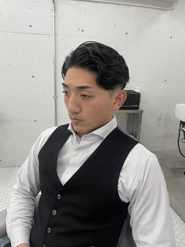 ウェルネス(Wellness) スキンフェードツイストスパイラルツーブロックマッシュ97