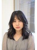 大人可愛いフェミニンレイヤーカット 小顔前髪