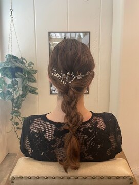 リコ ヘアー(Lico Hair) 編みおろしアレンジ