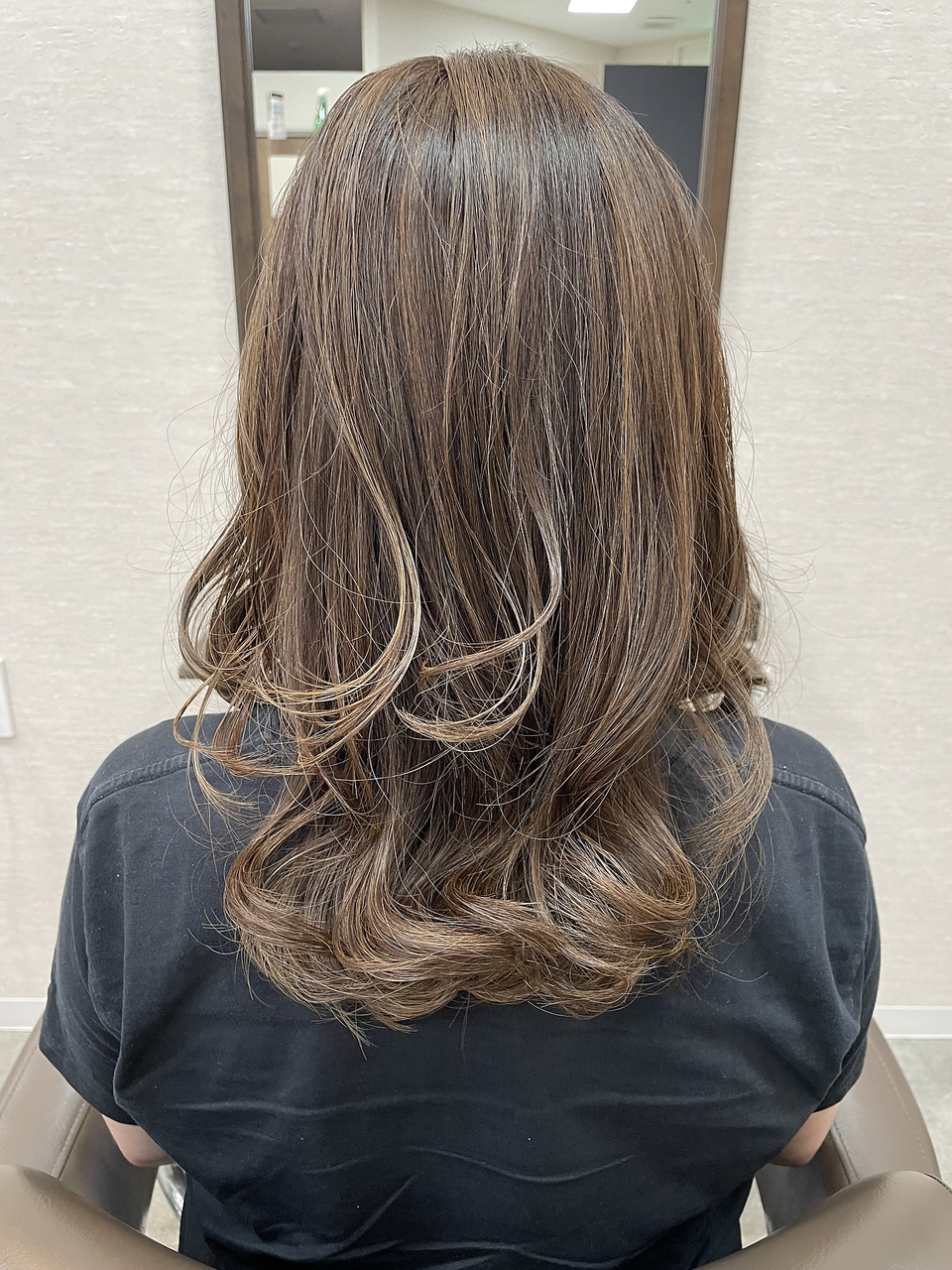 バセット バイ アルター 鎌取店(basset by aL-ter)&nbsp;斜めバング/グレージュカラー/デザインカラー/シルキーベージュ