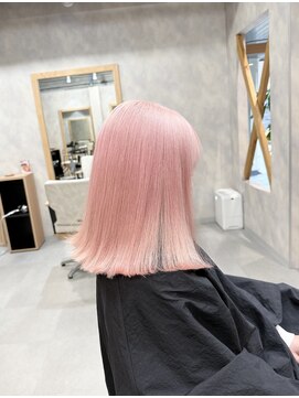 オムネス(omnes) 『pail pink』担当 飯村 奎太