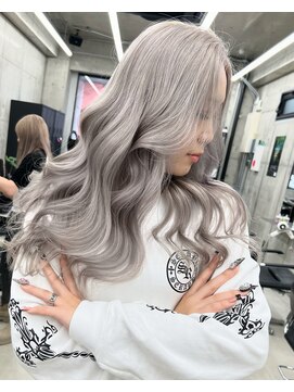 リノート バイ エゴル 名古屋(LINOET by ENGOL) 【LINOET 名古屋】佐藤まいら ホワイトカラー