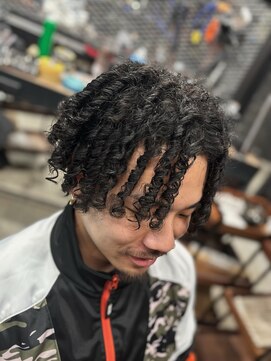 フォーコーナーズカットショップスリーセント 栄(FourCornersCutShop 3/cent) コイルカーリー